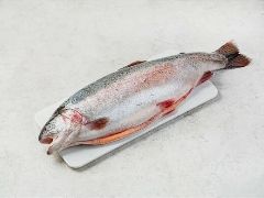 ФОРЕЛЬ ОХЛАЖДЕННАЯ ПОТРОШЕНАЯ С ГОЛОВОЙ КАРЕЛИЯ! вес тушек от 1до 2кг кг!